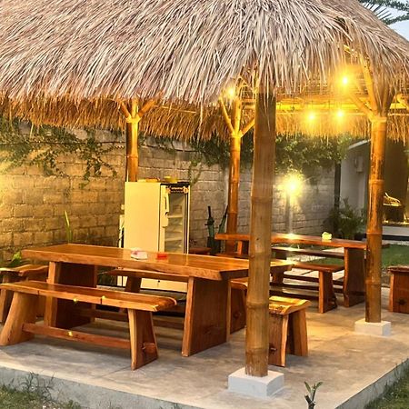 Qwank Kuta Lombok Apartment Bagian luar foto